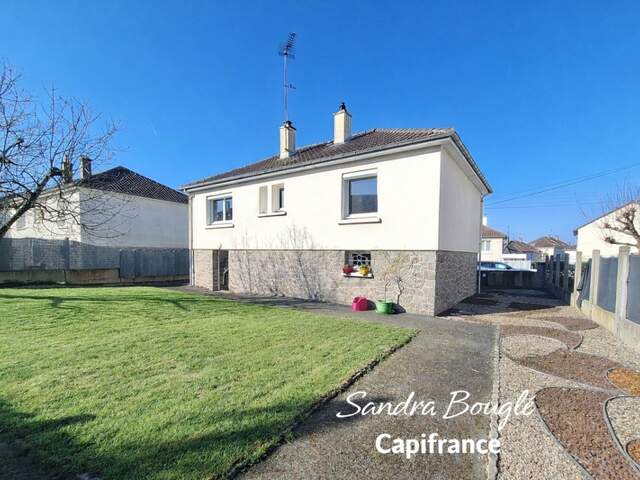 Maison à vendre 4 pièces LAVAL (53) — photo du bien