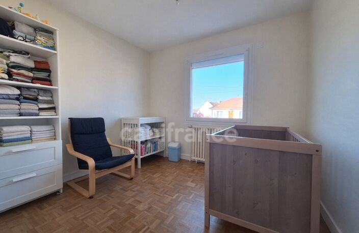 Maison à vendre 4 pièces LAVAL (53) — photo 3