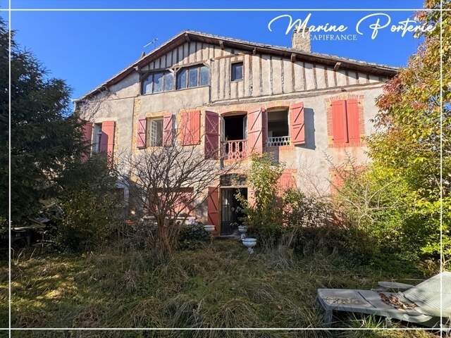 Bâtisse de caractère à colombages – 420 m² – terrain 1 350 m² – cœur de bastide MASSEUBE — photo du bien