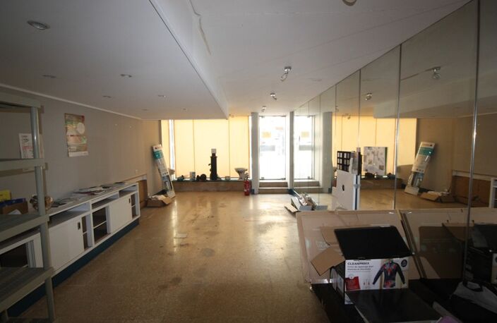 Immeuble à aménager de 320 m² à vendre au centre de SAINT RAMBERT EN BUGEY (01) — photo 4