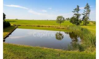 Commerce  21575 m² à vendre à Le Rousset-Marizy (71220)