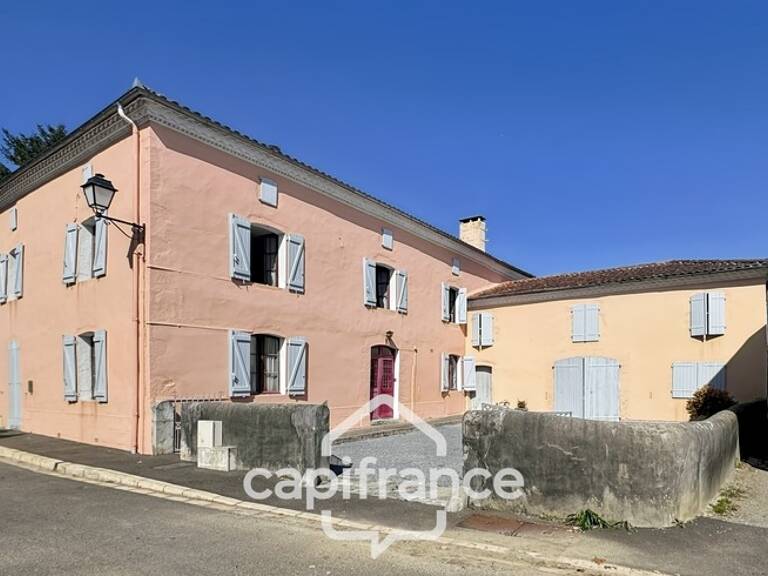 À VENDRE – HABAS - GRANDE MAISON DE VILLE AVEC NOMBREUSES DÉPENDANCES – JARDIN 2000 M2 — photo 1