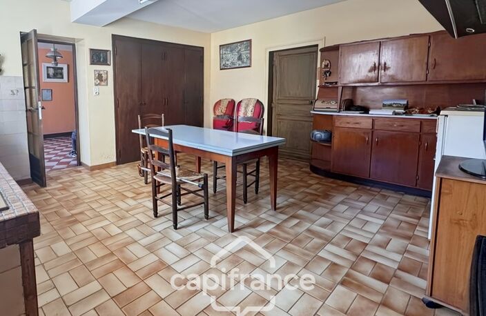 À VENDRE – HABAS - GRANDE MAISON DE VILLE AVEC NOMBREUSES DÉPENDANCES – JARDIN 2000 M2 — photo 5