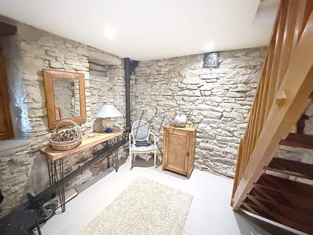 Maison de ville triplex T5 de 140m2 avec Parkings extérieur — photo du bien