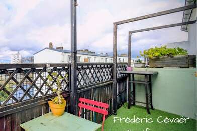 Appartement 4 pièces 883 €