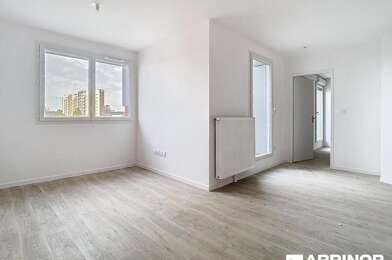 Appartement 2 pièces 705 €