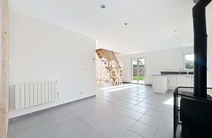 SUPERBE SEMI PLAIN-PIED INDIVIDUEL DE 2012 OFFRANT 3 CHAMBRES POSSIBILITE 4 - TERRASSE JARDIN GARAGE + PARKINGS PRIVATIFS — photo 5