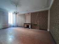 Hôtel particulier à rénover- patio, terrasses, garage — photo 4