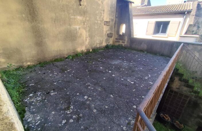Hôtel particulier à rénover- patio, terrasses, garage — photo 5