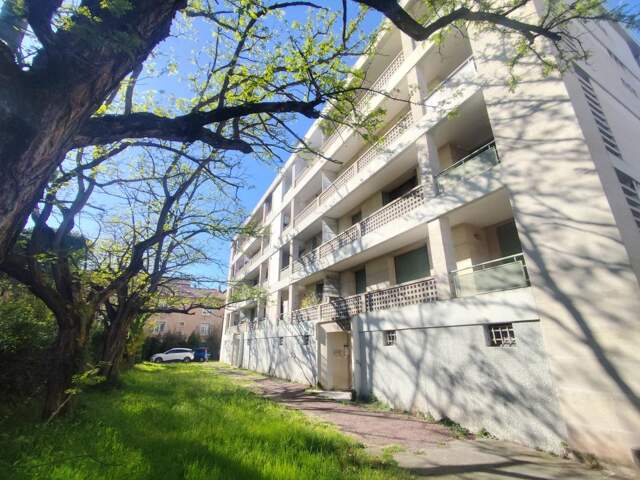 Appartement À Vendre Avignon Extra-Muros, 4 Pièces, 66 m², terrasse, cave, parking — photo du bien