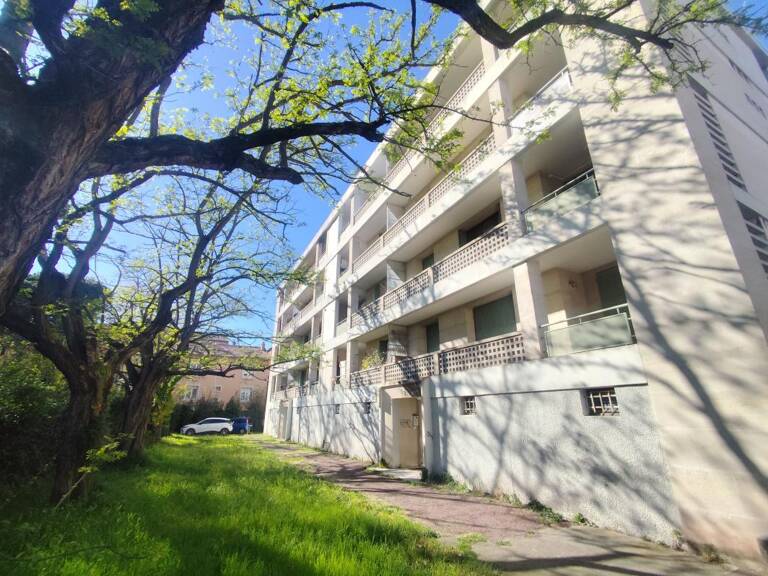 Appartement À Vendre Avignon Extra-Muros, 4 Pièces, 66 m², terrasse, cave, parking — photo 1