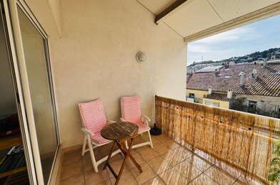 Appartement 3 pièces 180645 €