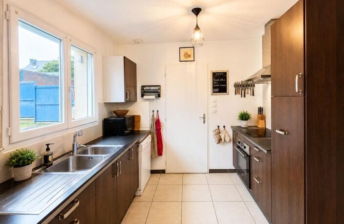Le Relecq-Kerhuon – Maison T5 de 2011, vie de plain-pied — photo 2