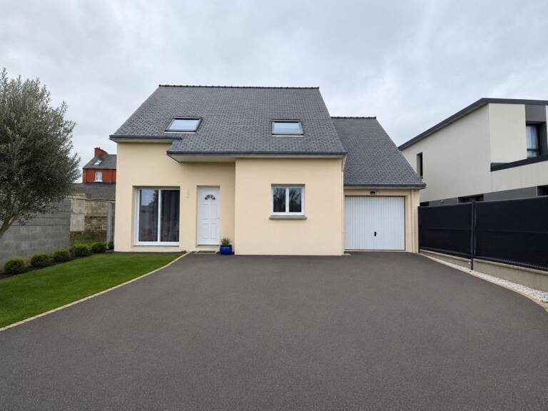 Le Relecq-Kerhuon – Maison T5 de 2011, vie de plain-pied — photo 1