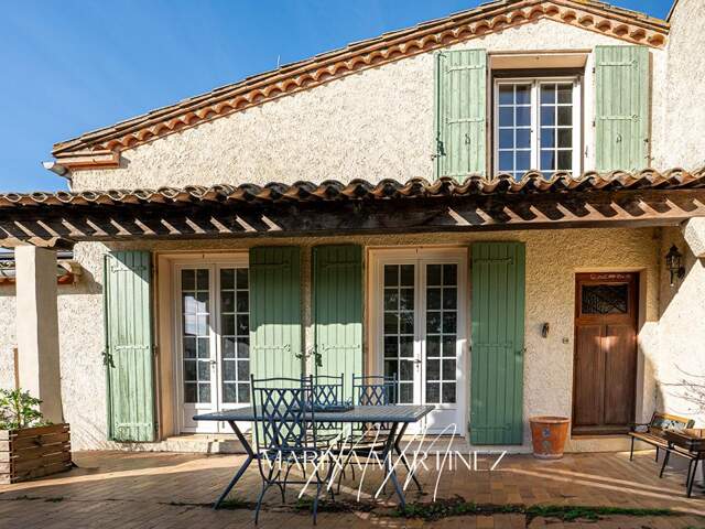 Maison familiale de caractère de 205 m² - terrain constructible de 2 100 m² — photo du bien