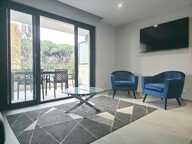APPARTEMENT 70M2 EN T3 À Cavalaire-sur-Mer Charmant T3 entièrement rénové avec terrasse, piscine et parking — photo 2