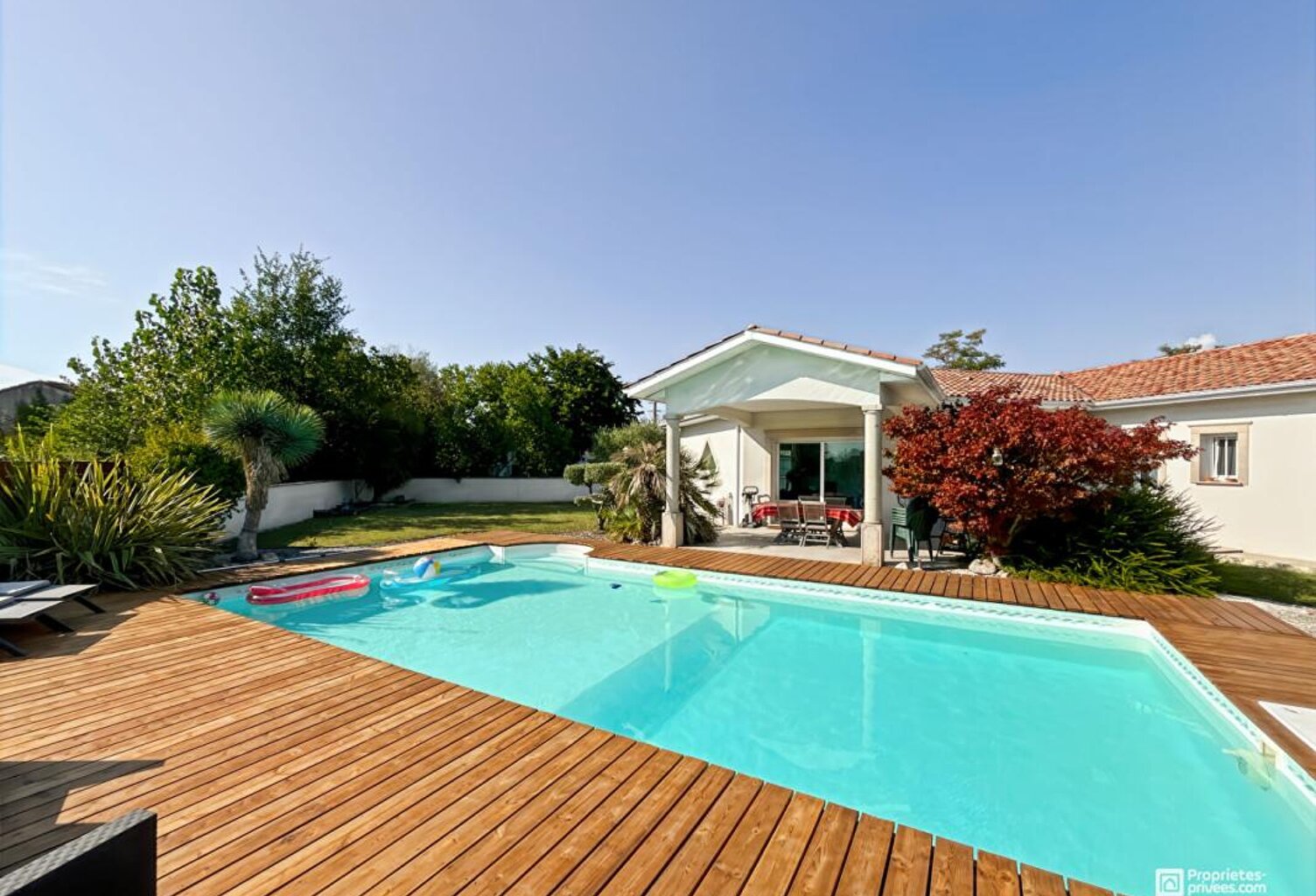 Maison familiale 150 m² - 4 chambres - Piscine - Garage - Ambarès — photo 1
