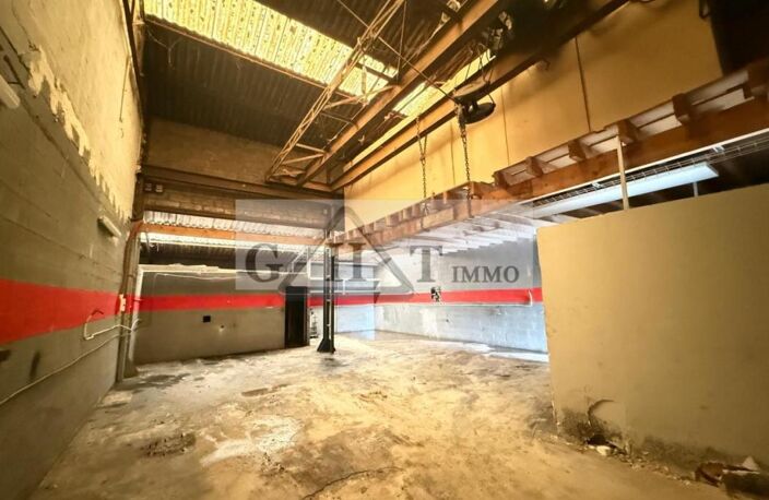 ENTREPOT A LOUER 190 M² FONTENAY TRESIGNY — photo 4