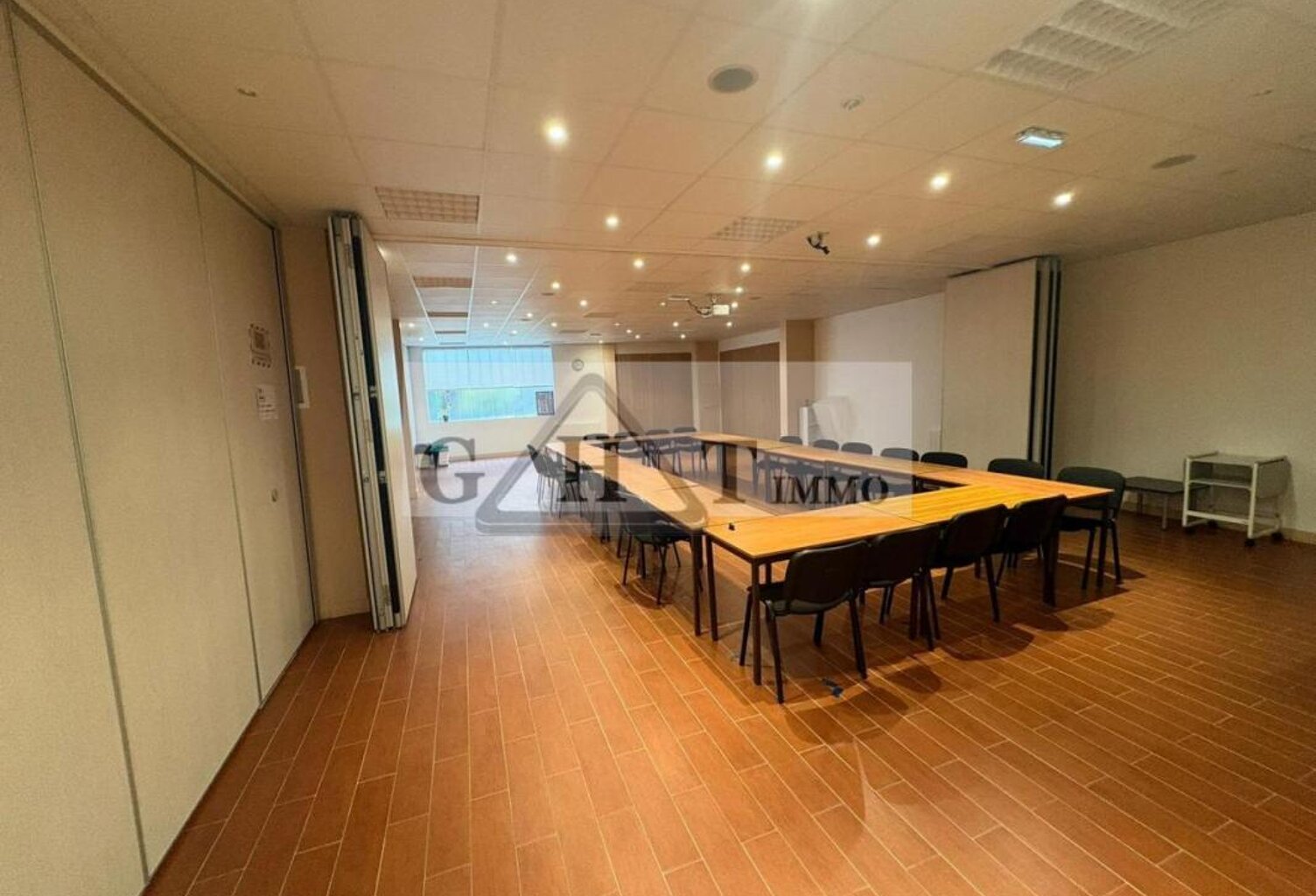 BUREAUX À LOUER 520 m²  – PARIS (BASTILLE) — photo 1