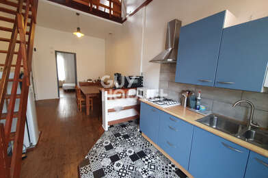 Appartement 3 pièces 922 €