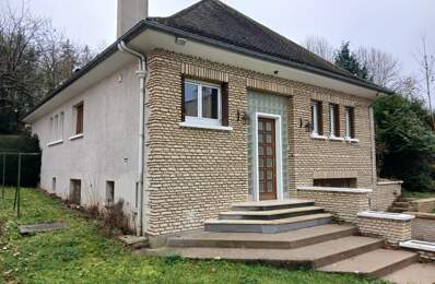 Evreux ,5mn de la gare et du centre ville belle maison 6 chambres sur sous sol — photo du bien