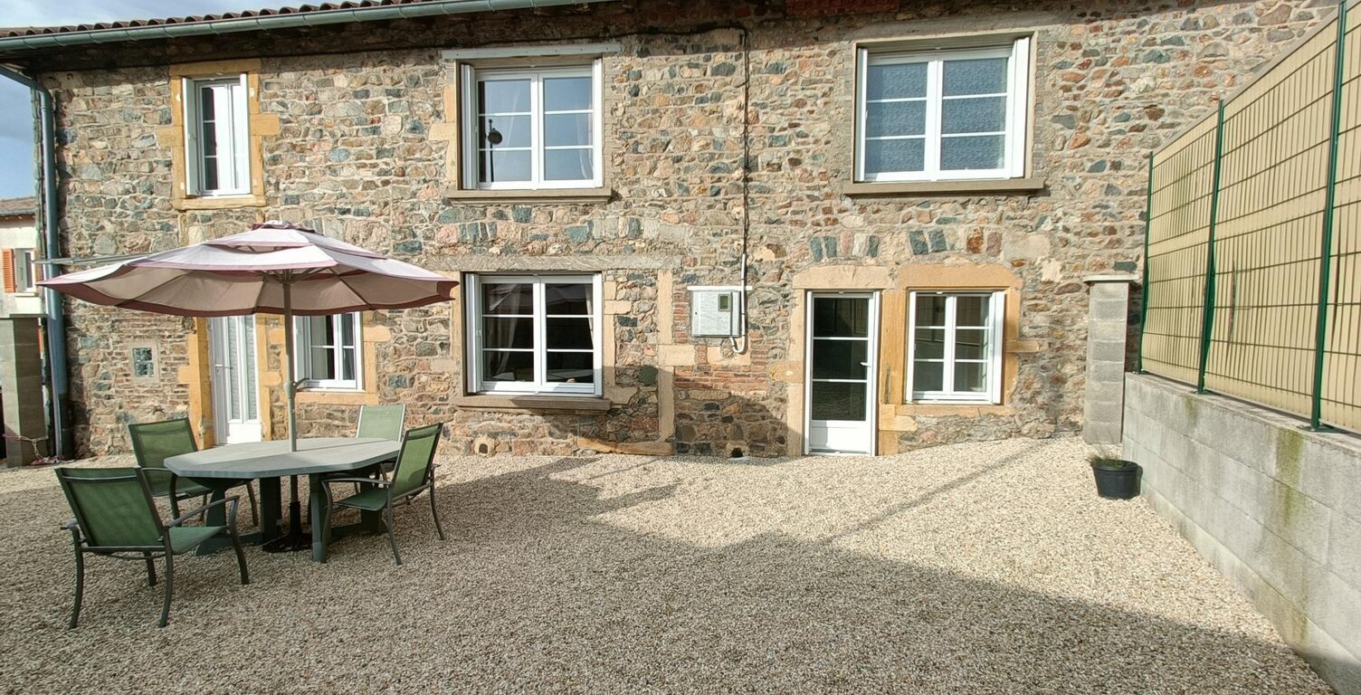 Vente maison 7 pièces 141 m² Propières (69790) — photo 1