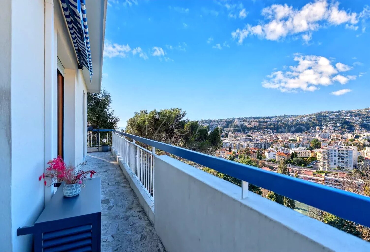 GAIRAUT 3 PIÈCES VUE MER NICE — photo 1