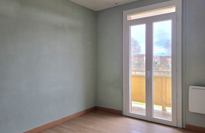 Appartement T3 - 70m2 - Carmaux — photo 5