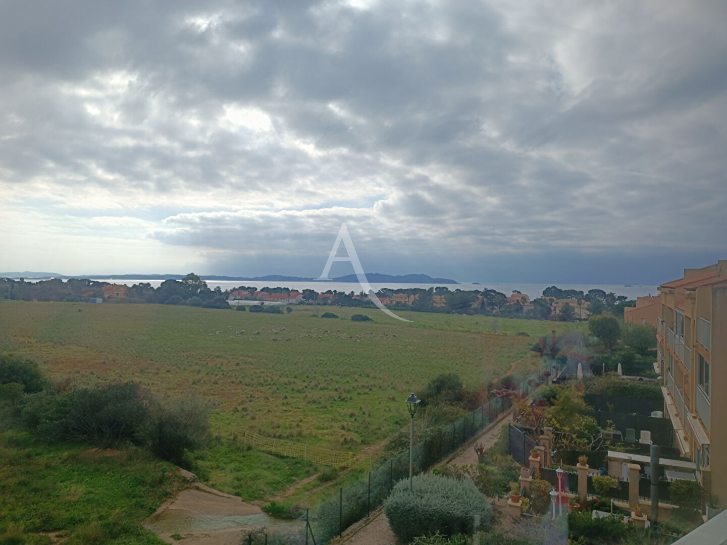 Appartement  T2 à louer Carqueiranne 83320