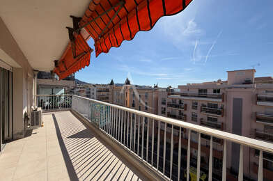 Appartement 4 pièces 1990 €