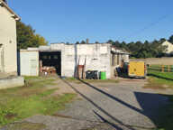 MAISON A RENOVER ET LOCAL PROFESSIONNEL (GARAGE AUTOMOBILE) — photo 2
