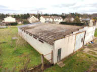 MAISON A RENOVER ET LOCAL PROFESSIONNEL (GARAGE AUTOMOBILE) — photo 3