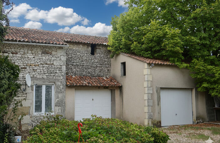 VIENNE / INDRE ET LOIRE - MAISON EN PIERRE — photo 3
