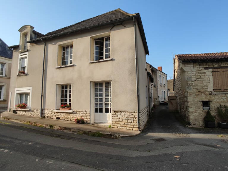 MAISON DE CENTRE BOURG A RENOVER — photo 1