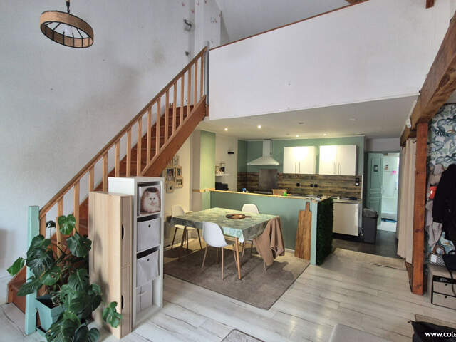 Immeuble 3 logements 200 m² - 6 garages et terrasses — photo du bien