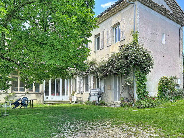Grande maison - Ancienne école - Saint Martin Sur Lavezon 10 pièces 310 m2 5 chambres — photo du bien