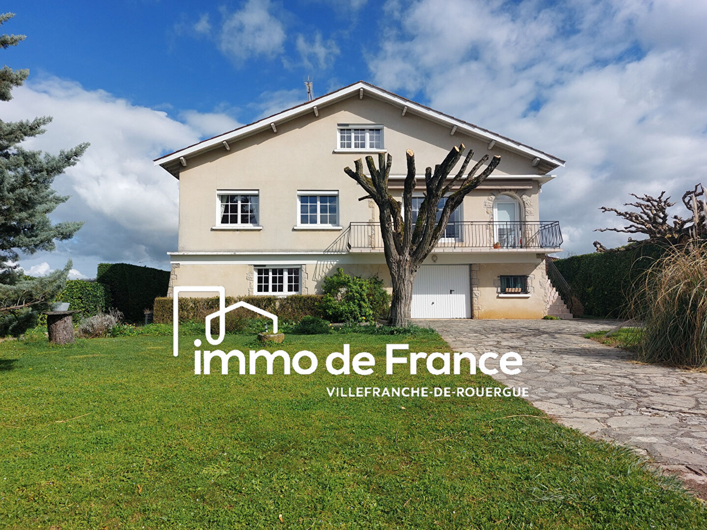 Villa / Maison  T9 à vendre Villefranche-de-Rouergue 12200