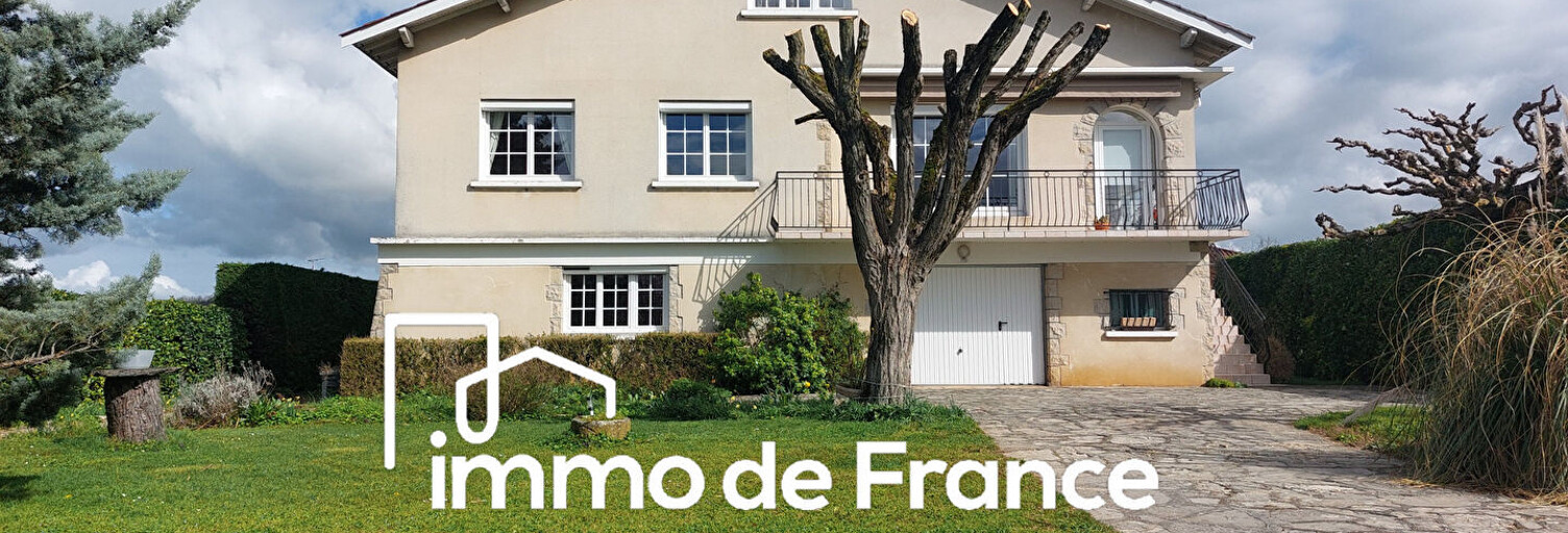 Maison 9 Pièces 172 m² à vendre à Villefranche-de-Rouergue (12200)