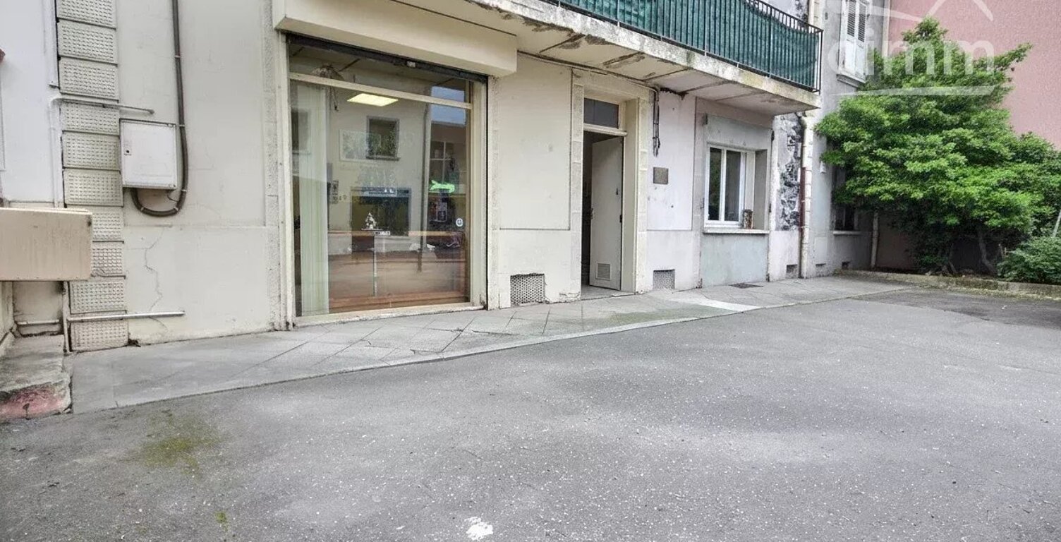 Local commercial — photo 1