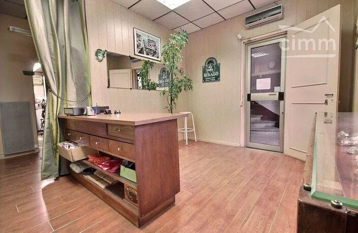 Local commercial — photo 5