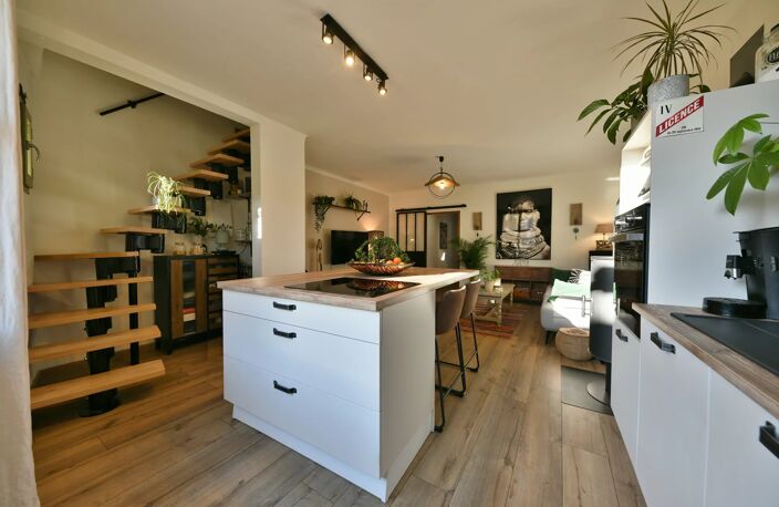 Uzès : Maison de ville avec cour et garage — photo 4