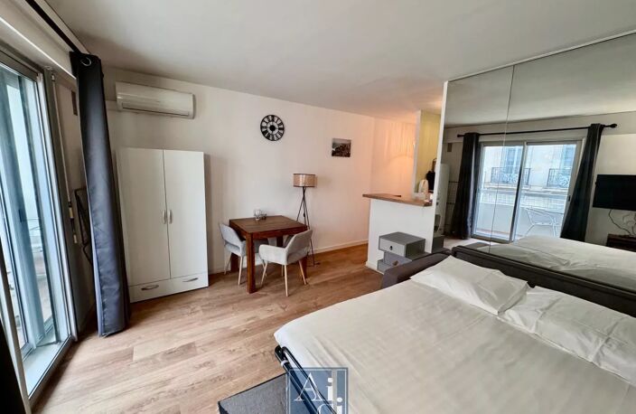 Cannes rue d'Antibes - Studio avec balcon — photo 2