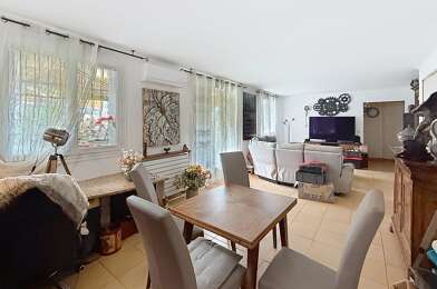 Appartement 4 pièces 275000 €