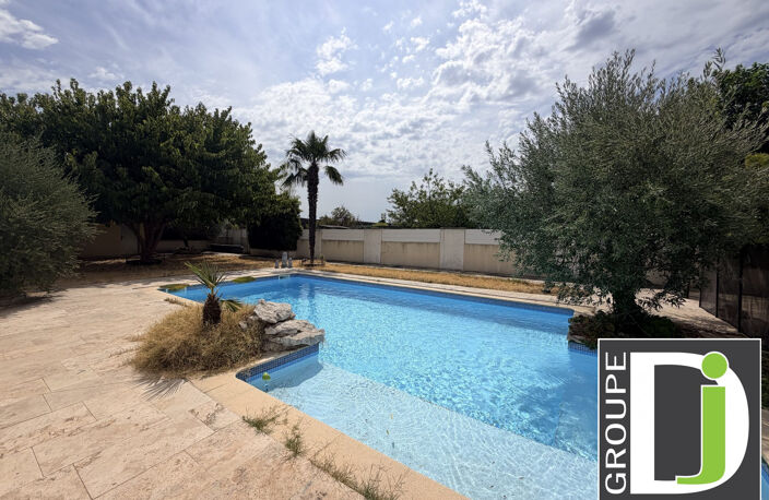Maison de charme à vendre à Bourg-les-Valence, avec piscine — photo 2