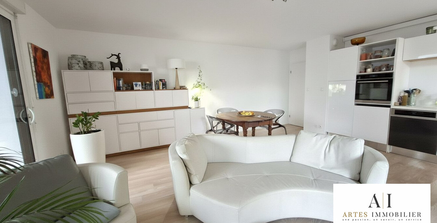 Appartement F4 + jardin + terasses + double box — photo 1