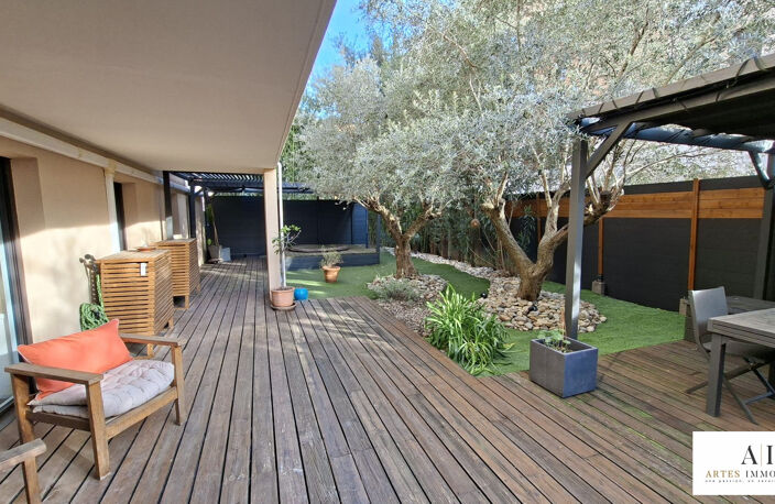 Appartement F4 + jardin + terasses + double box — photo 4