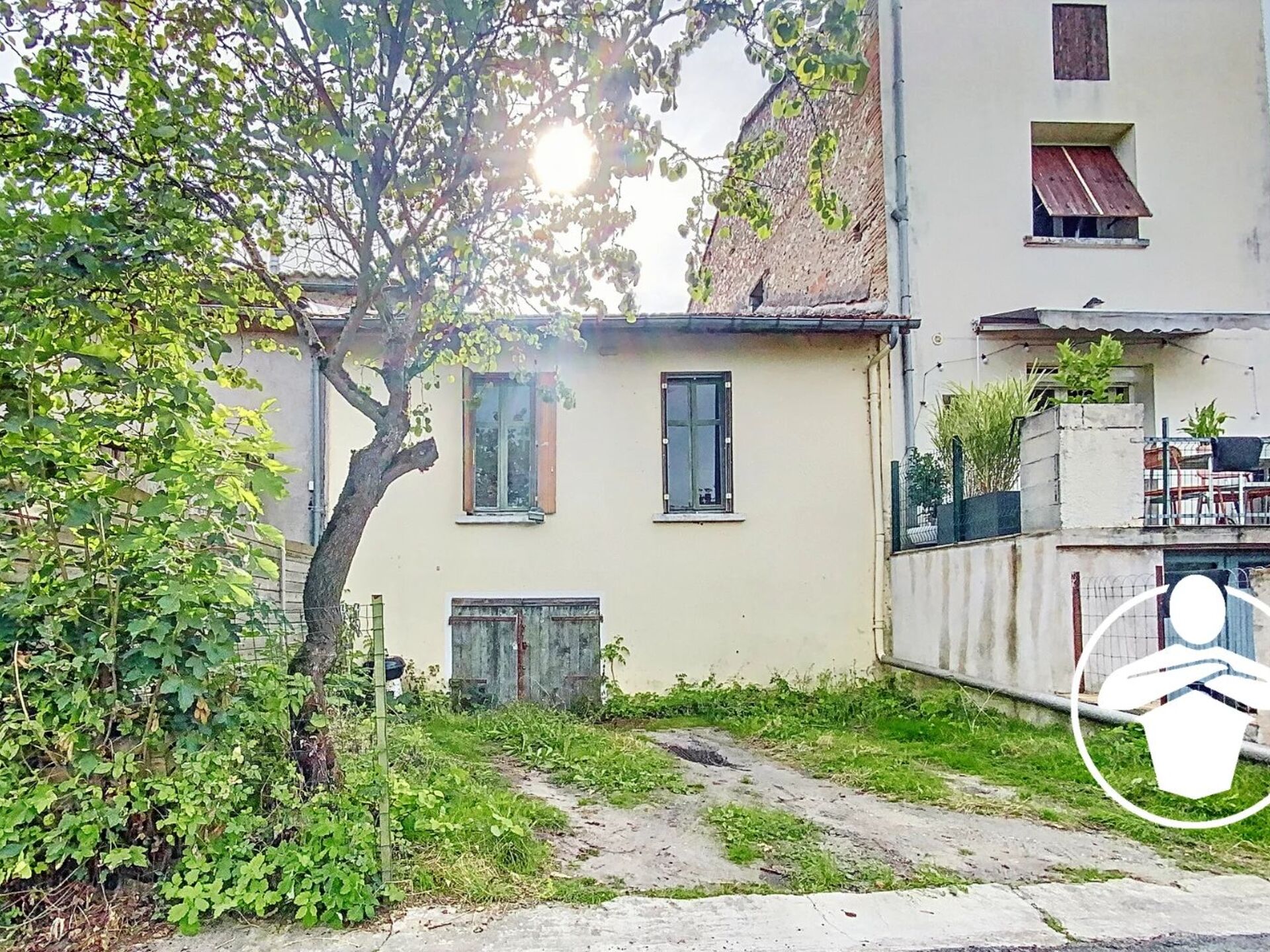 Maison 5 pièces 94 m² · à Monclar · 94 m² · 27 500 €