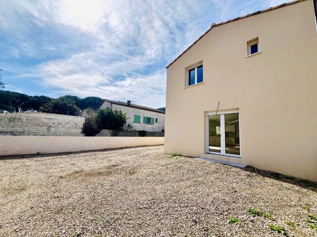 Vente Villa R+1   102 m2 habitables   Construction 2026 — photo du bien