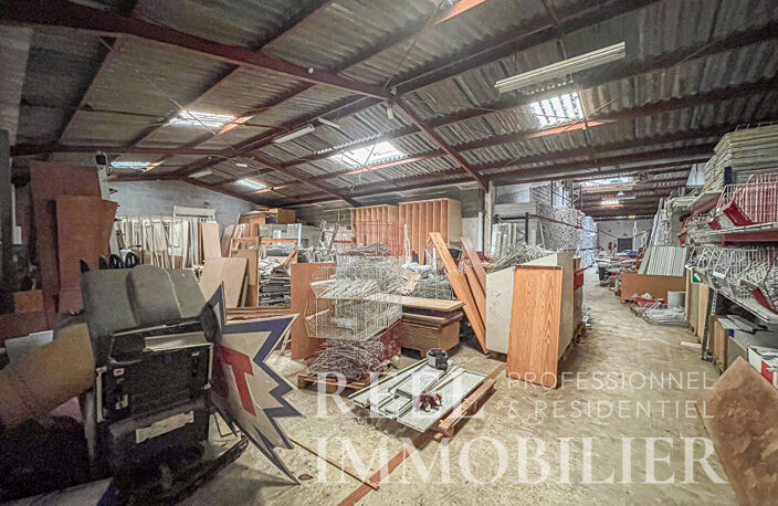 Local professionnel de 3 000 m² sur 7 400 m² de terrain ? Grandes surfaces commerciales, stockage et logistique — photo 5