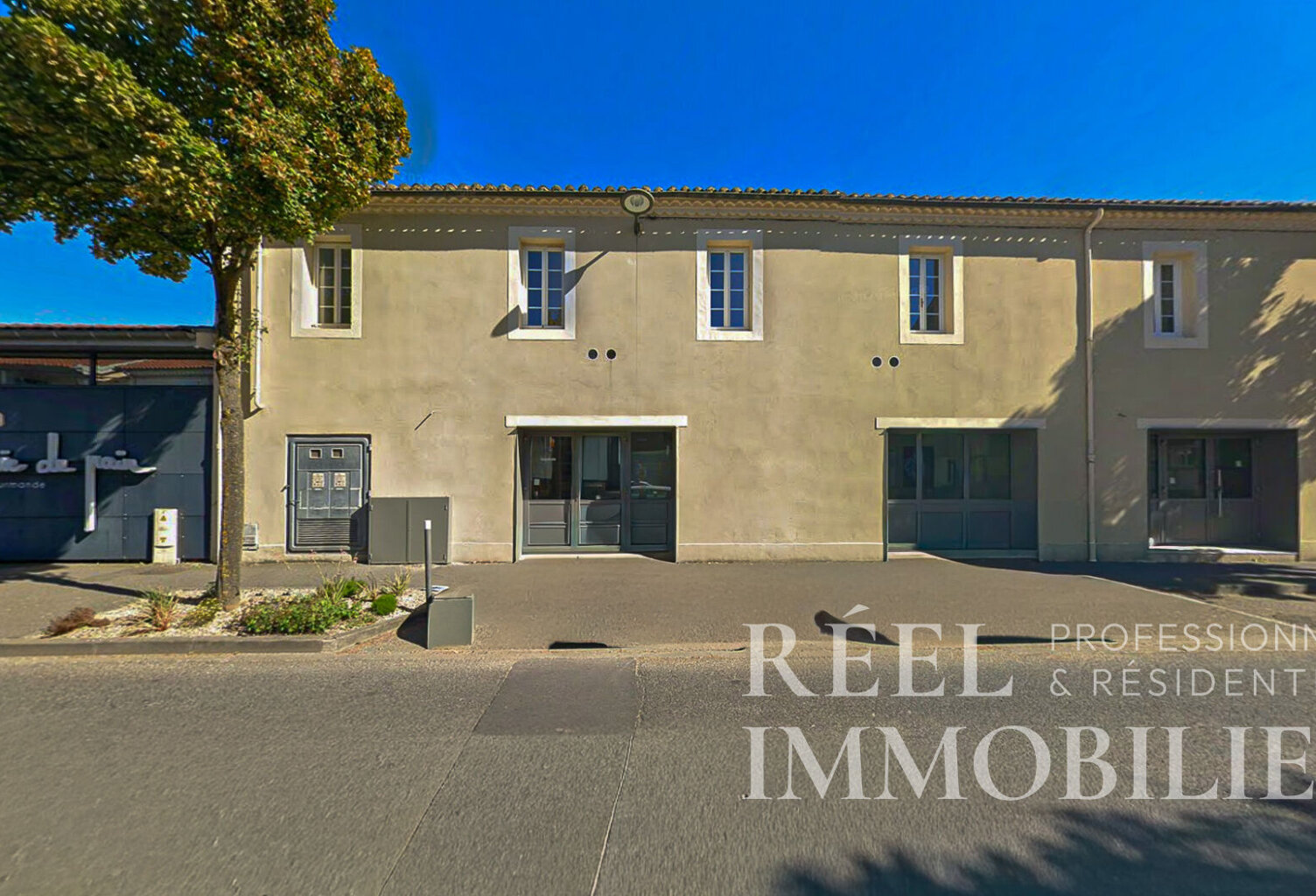 Local Commercial en Emplacement N°1 — photo 1